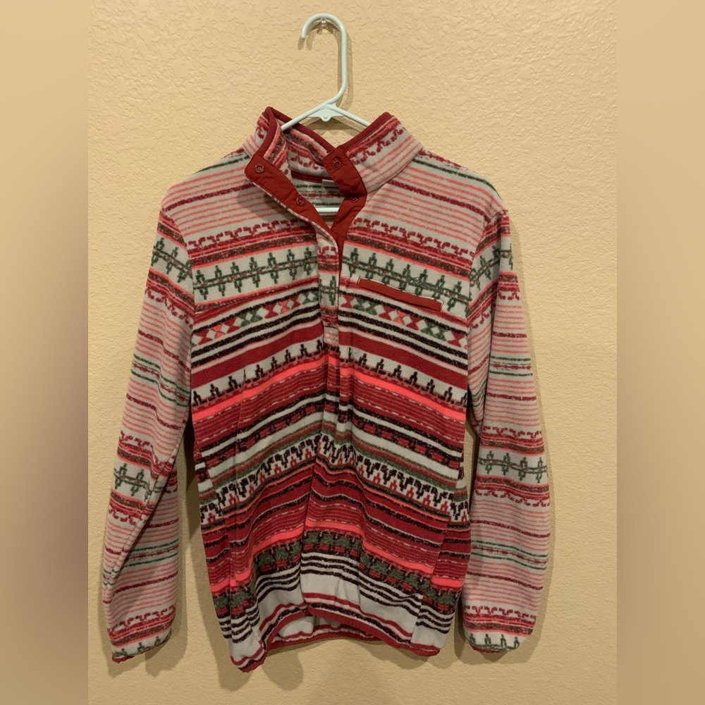 Patterned women’s Columbia half snap pull over. Size large!